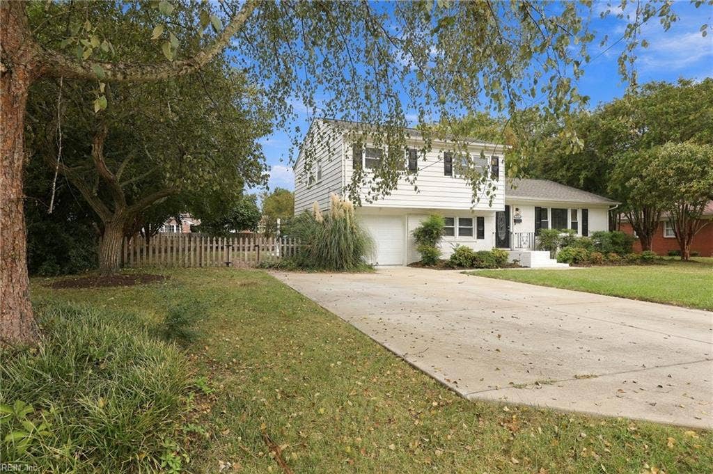 1733 Greenhouse Road, Lake Shores, Virginia Beach, VA 23455