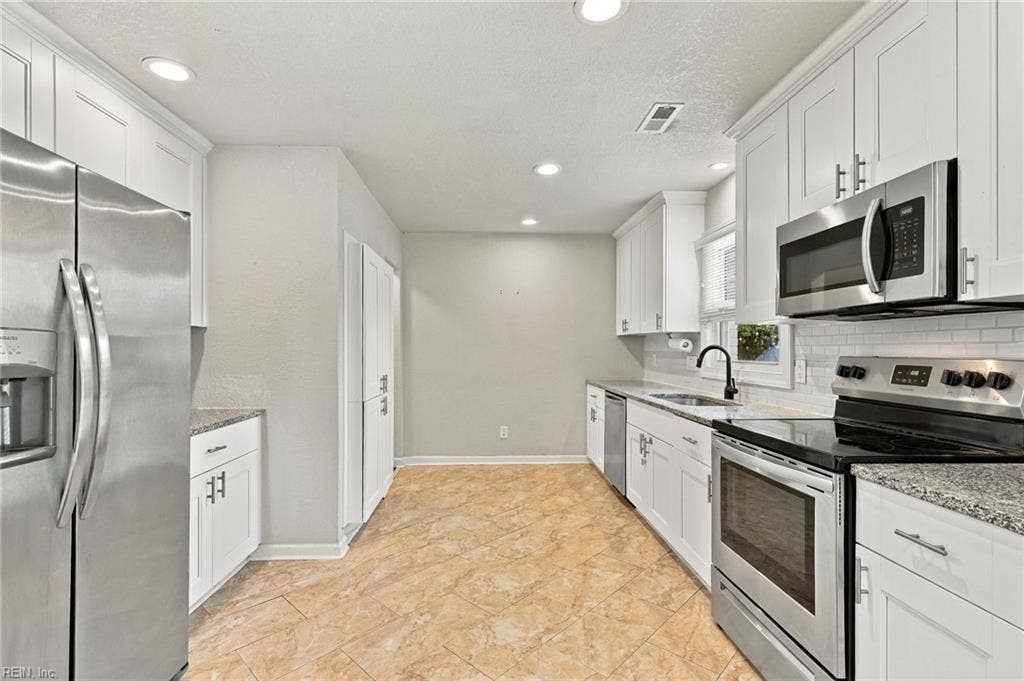1733 Greenhouse Road, Lake Shores, Virginia Beach, VA 23455
