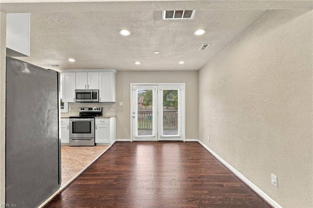 1733 Greenhouse Road, Lake Shores, Virginia Beach, VA 23455