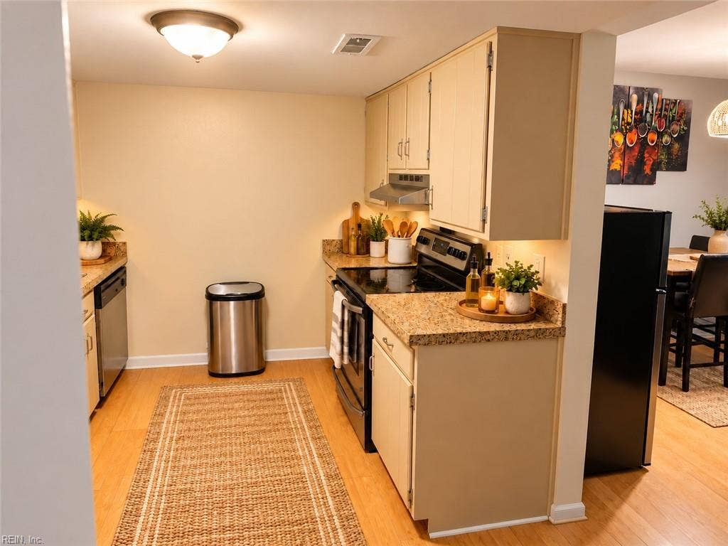 417 Hustings Lane, #D, Newport News, VA 23608 417 Hustings Lane, #D, Newport News, VA 23608