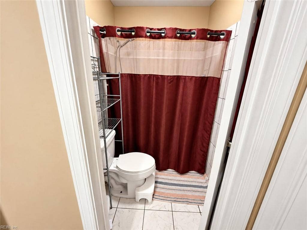 417 Hustings Lane, #D, Newport News, VA 23608 417 Hustings Lane, #D, Newport News, VA 23608