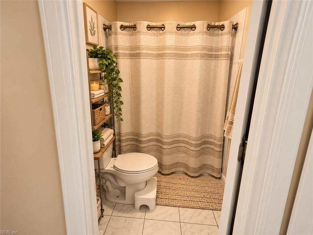 417 Hustings Lane, #D, Newport News, VA 23608 417 Hustings Lane, #D, Newport News, VA 23608