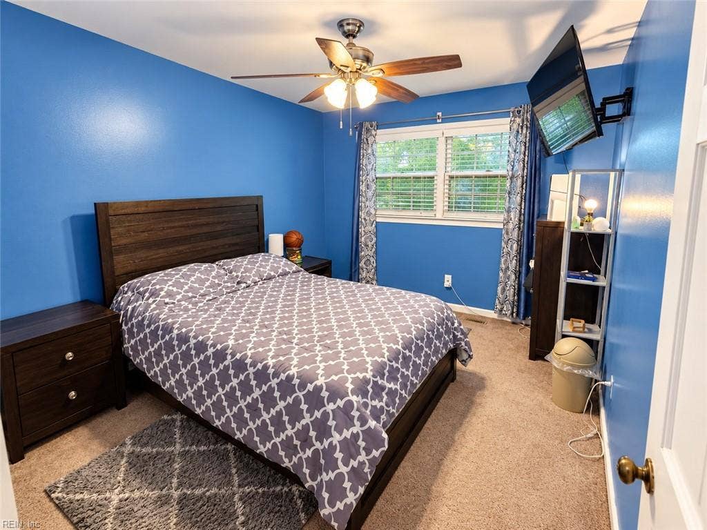 417 Hustings Lane, #D, Newport News, VA 23608 Guess Room 1