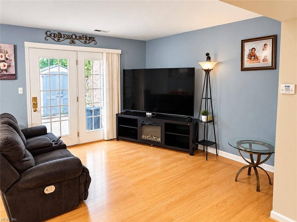 417 Hustings Lane, #D, Newport News, VA 23608 417 Hustings Lane, #D, Newport News, VA 23608