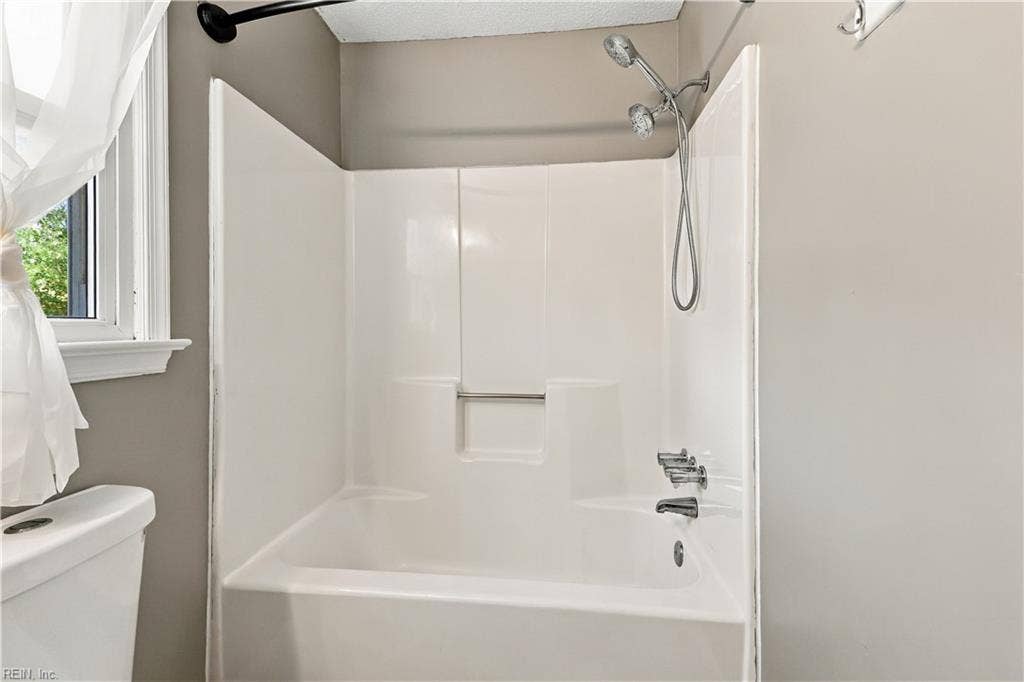 1877 Scarlotti Court, Virginia Beach, VA 23454 1877 Scarlotti Court, Virginia Beach, VA 23454