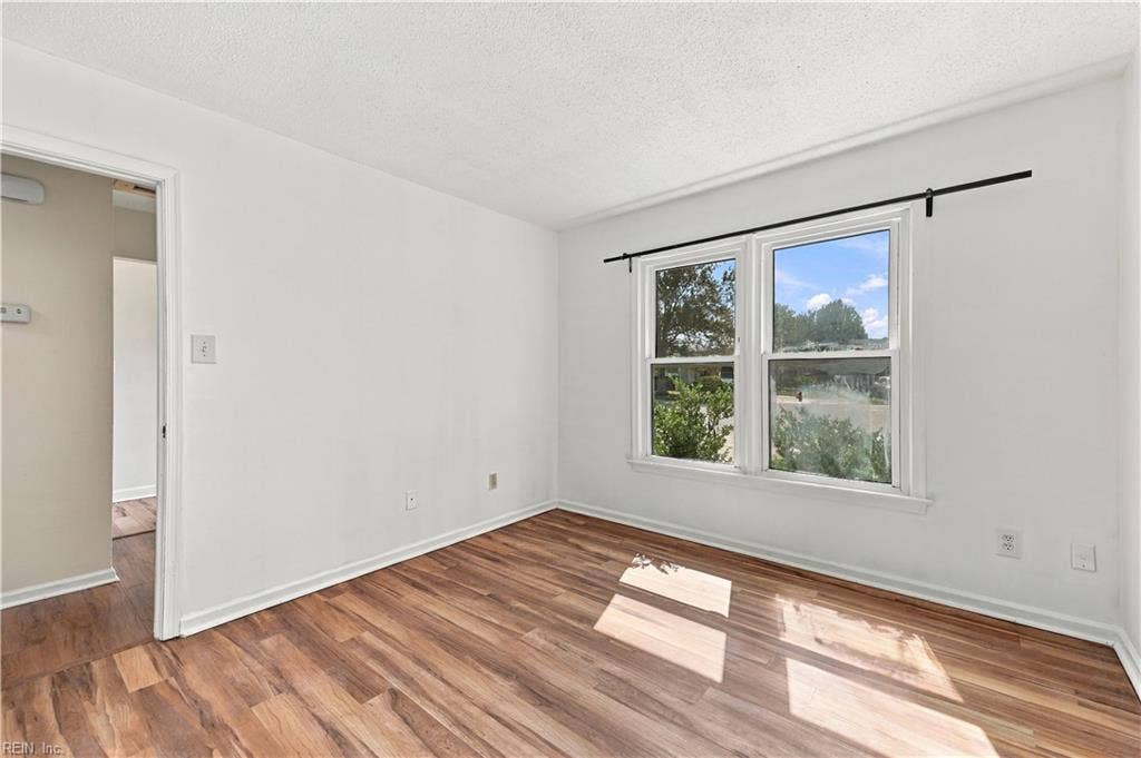 1877 Scarlotti Court, Virginia Beach, VA 23454 1877 Scarlotti Court, Virginia Beach, VA 23454