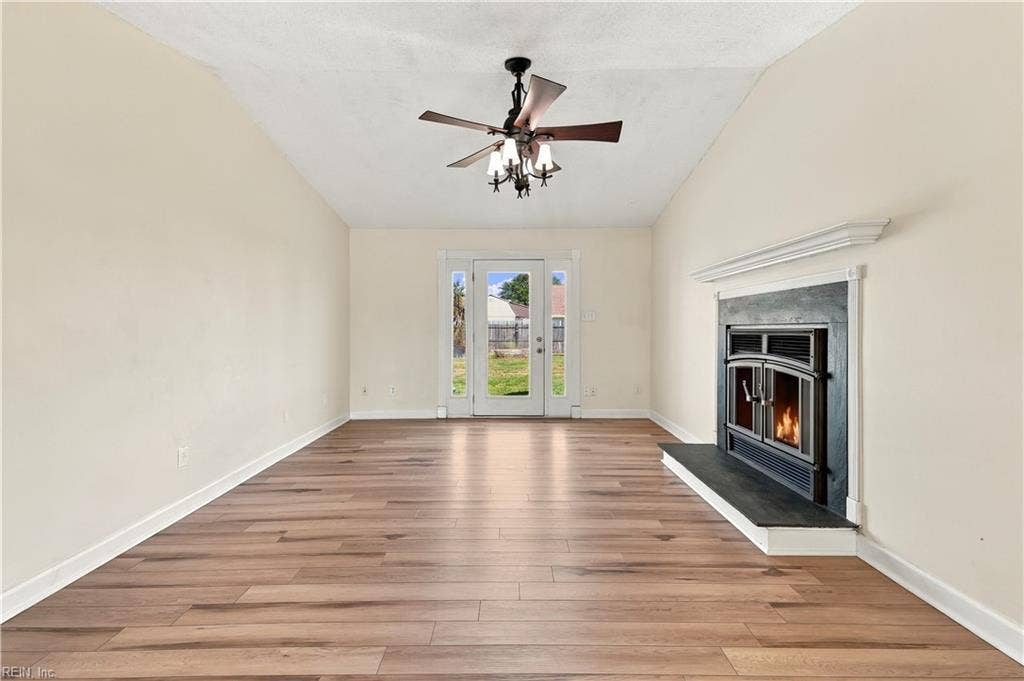 1877 Scarlotti Court, Virginia Beach, VA 23454 1877 Scarlotti Court, Virginia Beach, VA 23454