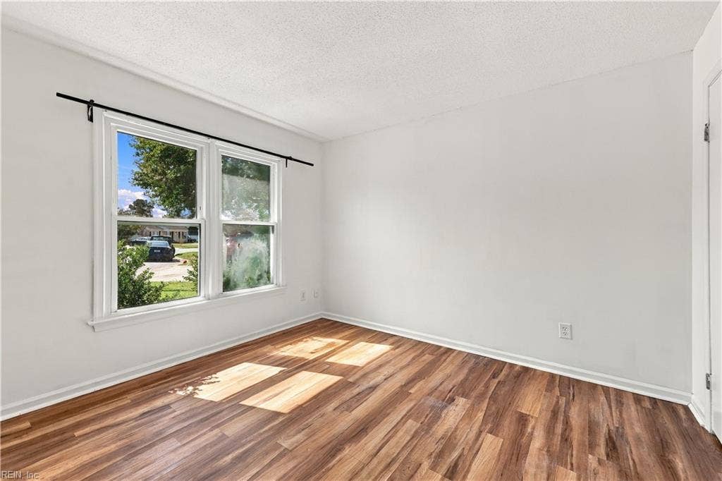 1877 Scarlotti Court, Virginia Beach, VA 23454 1877 Scarlotti Court, Virginia Beach, VA 23454