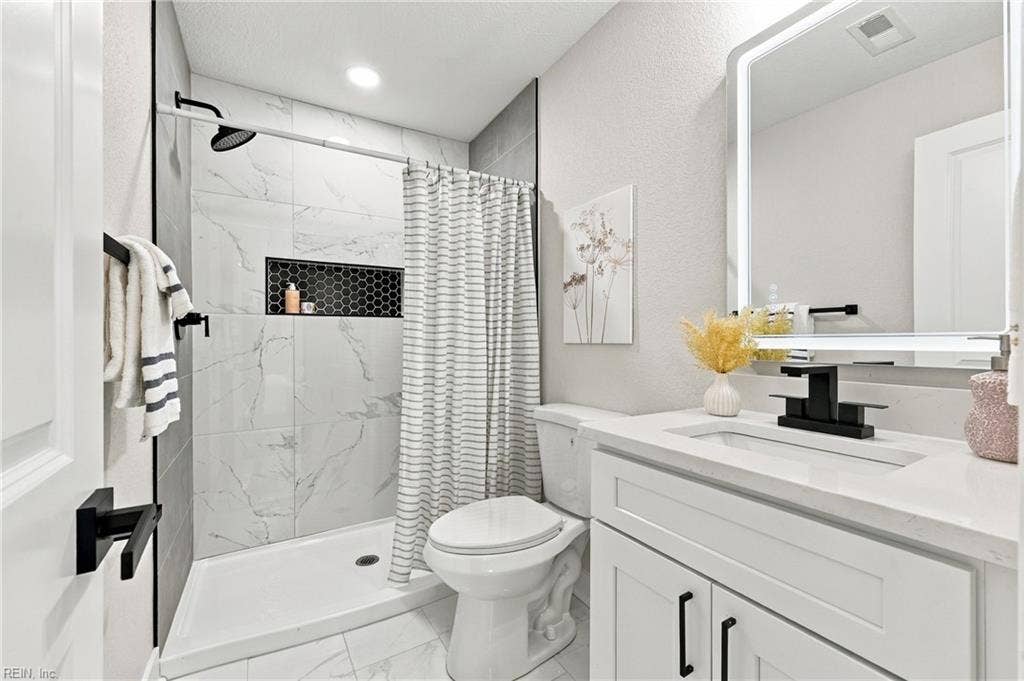 1405 Salton Drive, Chesapeake, VA 23325 1405 Salton Drive, Chesapeake, VA 23325