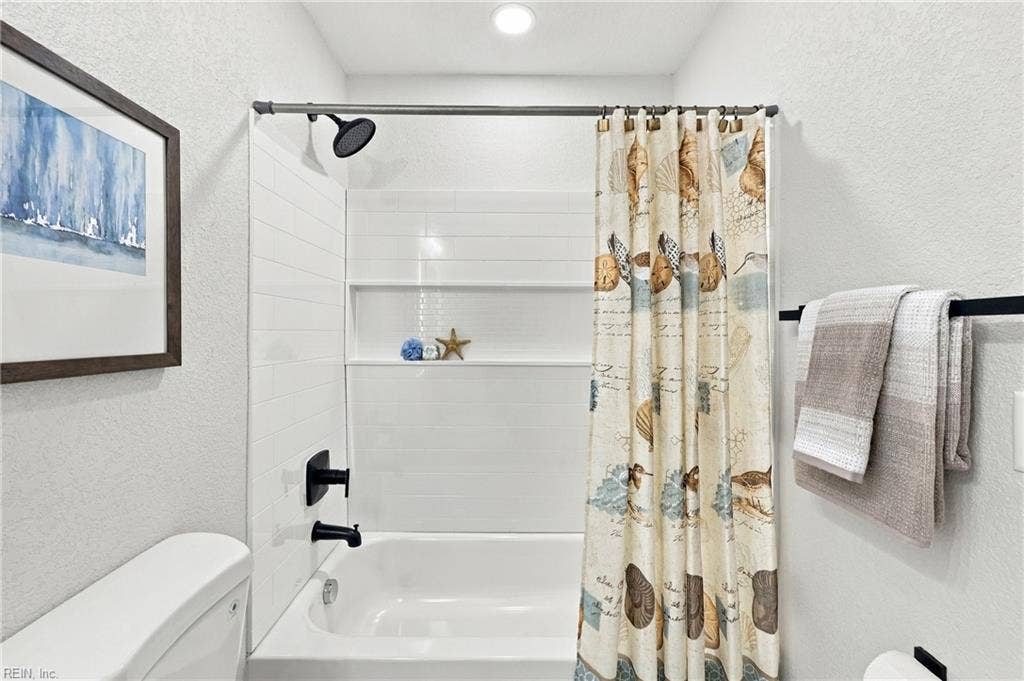 1405 Salton Drive, Chesapeake, VA 23325 1405 Salton Drive, Chesapeake, VA 23325