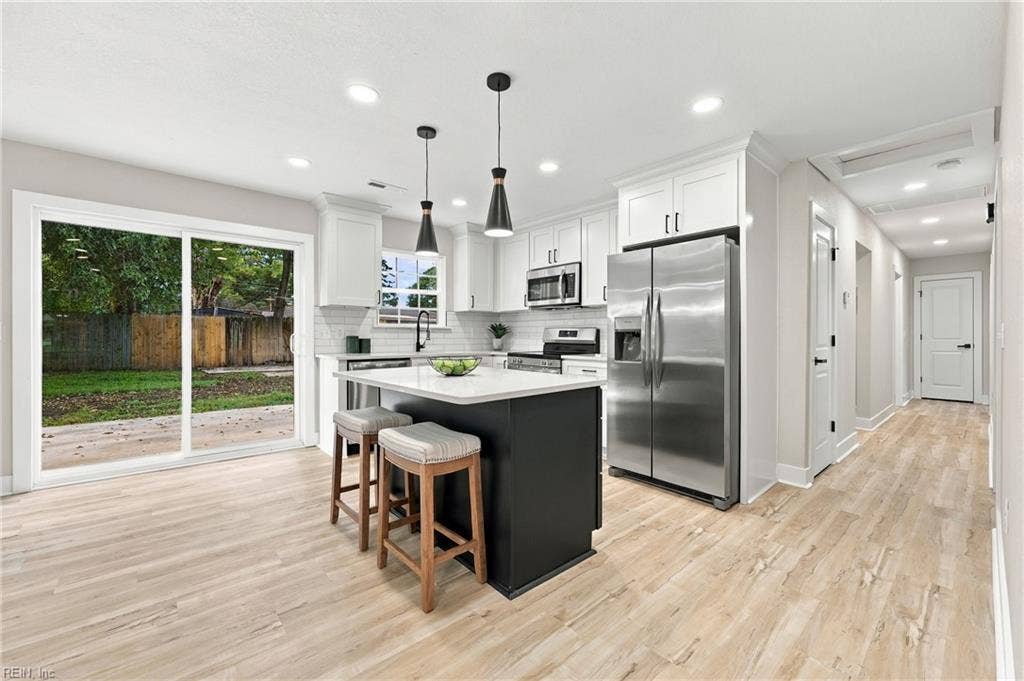 1405 Salton Drive, Chesapeake, VA 23325 1405 Salton Drive, Chesapeake, VA 23325