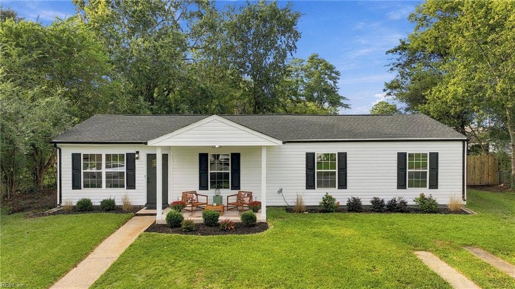 1405 Salton Drive, Chesapeake, VA 23325 1405 Salton Drive, Chesapeake, VA 23325
