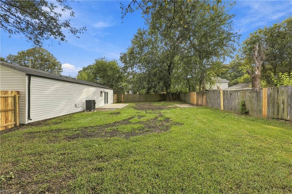 1405 Salton Drive, Chesapeake, VA 23325 1405 Salton Drive, Chesapeake, VA 23325
