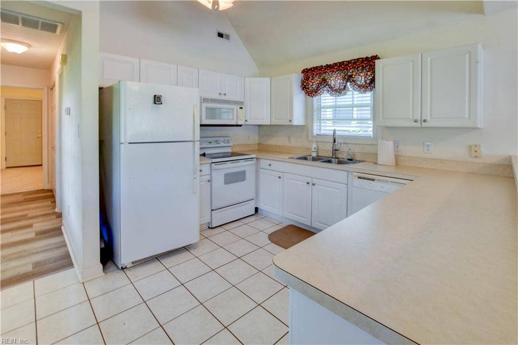 2005 Lockard Avenue, Chesapeake, VA 23320 2005 Lockard Avenue, Chesapeake, VA 23320