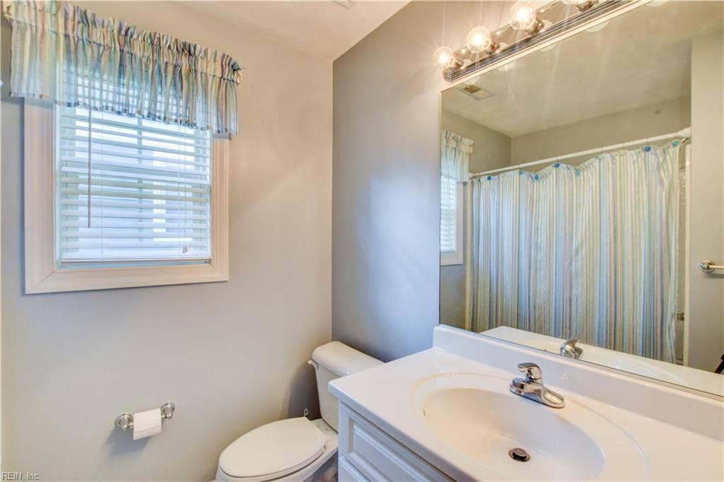 2005 Lockard Avenue, Chesapeake, VA 23320 2005 Lockard Avenue, Chesapeake, VA 23320