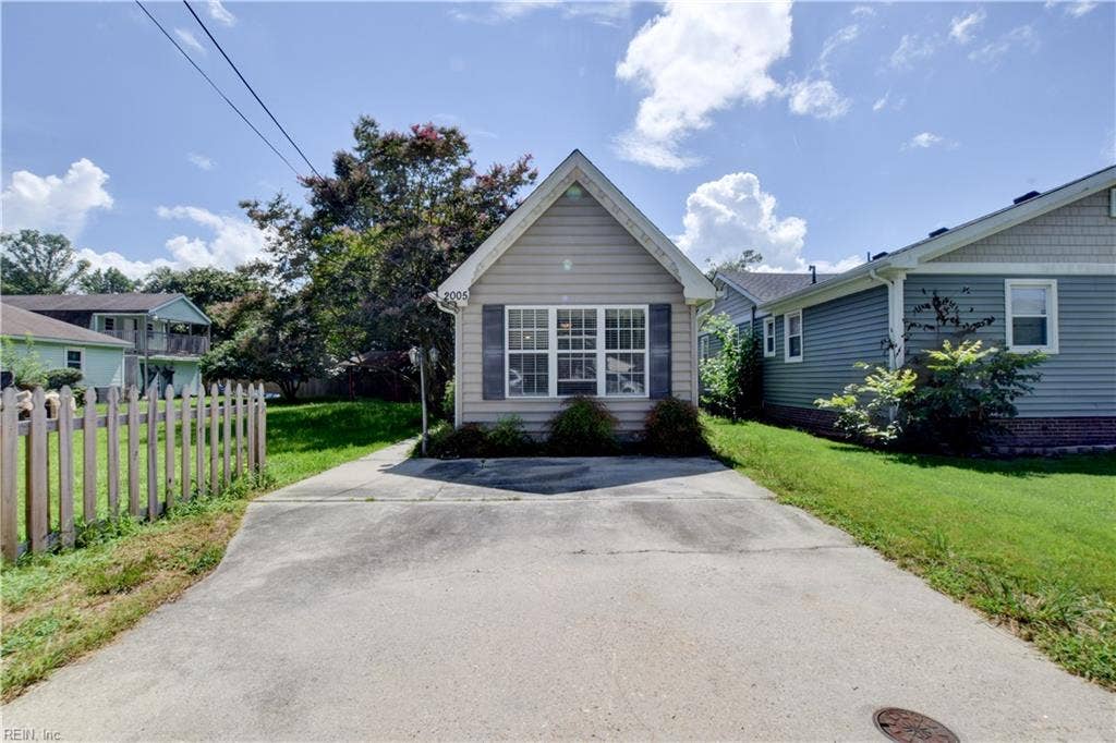2005 Lockard Avenue, Chesapeake, VA 23320 2005 Lockard Avenue, Chesapeake, VA 23320