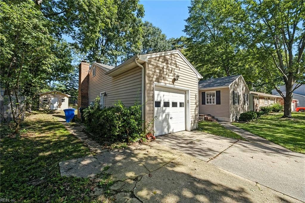 717 Keppel Drive, Newport News, VA 23608 717 Keppel Drive, Newport News, VA 23608