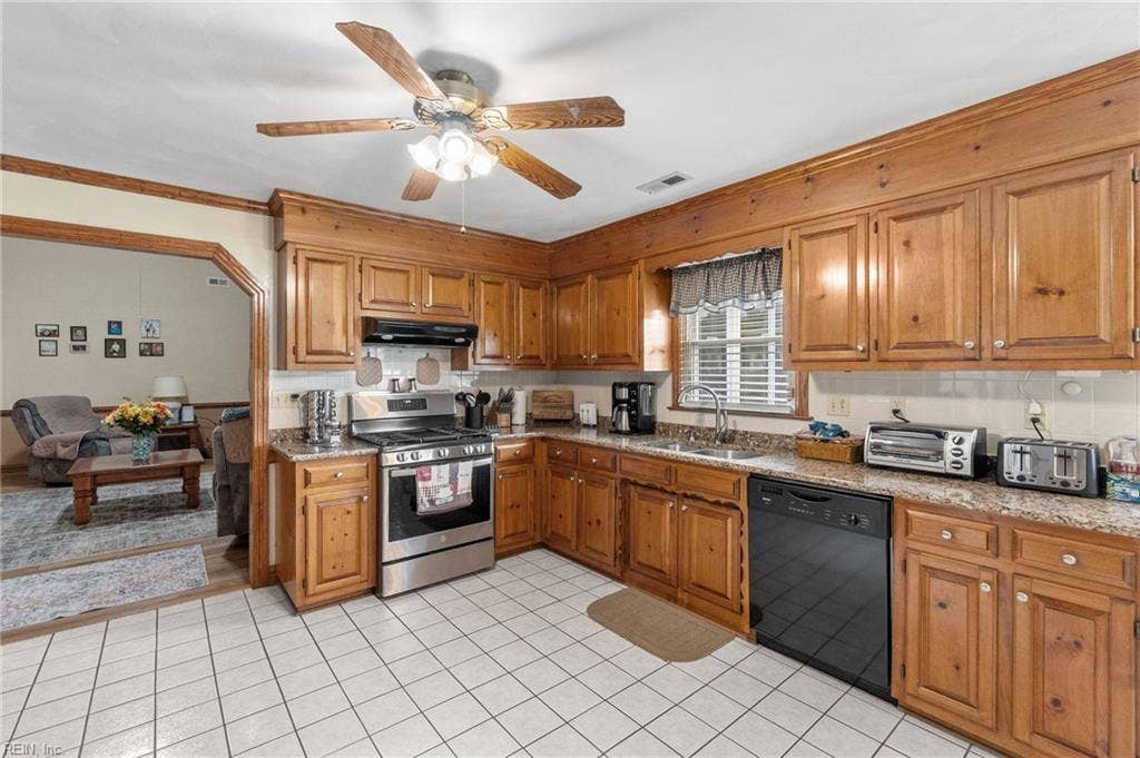 144 Downing Drive, Tunbridge Station, Chesapeake, VA 23322