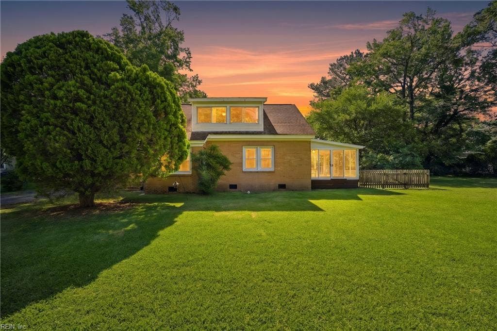 317 George Washington Highway S, Chesapeake, VA 23323 A little more sky. A little more space. A better way to end the day.