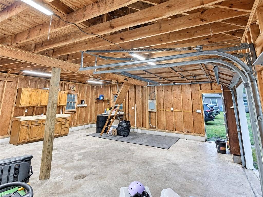 317 George Washington Highway S, Chesapeake, VA 23323 A second interior view of the powered detached garage/workshop shows just how much usable floor space is available for tools, equipment, projects and storage.
