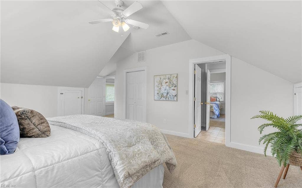317 George Washington Highway S, Chesapeake, VA 23323 One of the home’s most flexible rooms, with generous proportions and convenient access to the upstairs bath.