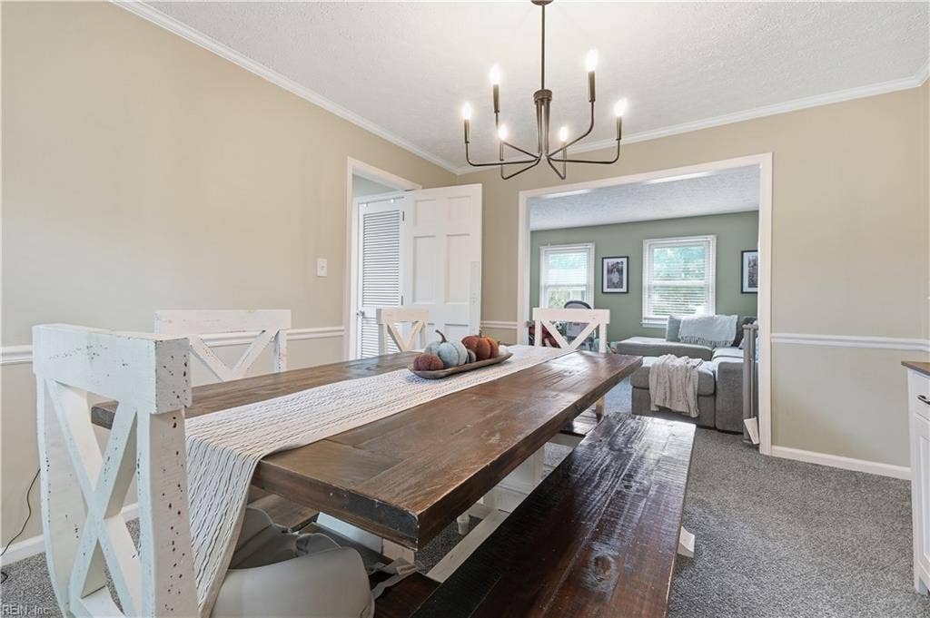 324 Lakeland Drive, Hampton, VA 23669 324 Lakeland Drive, Hampton, VA 23669