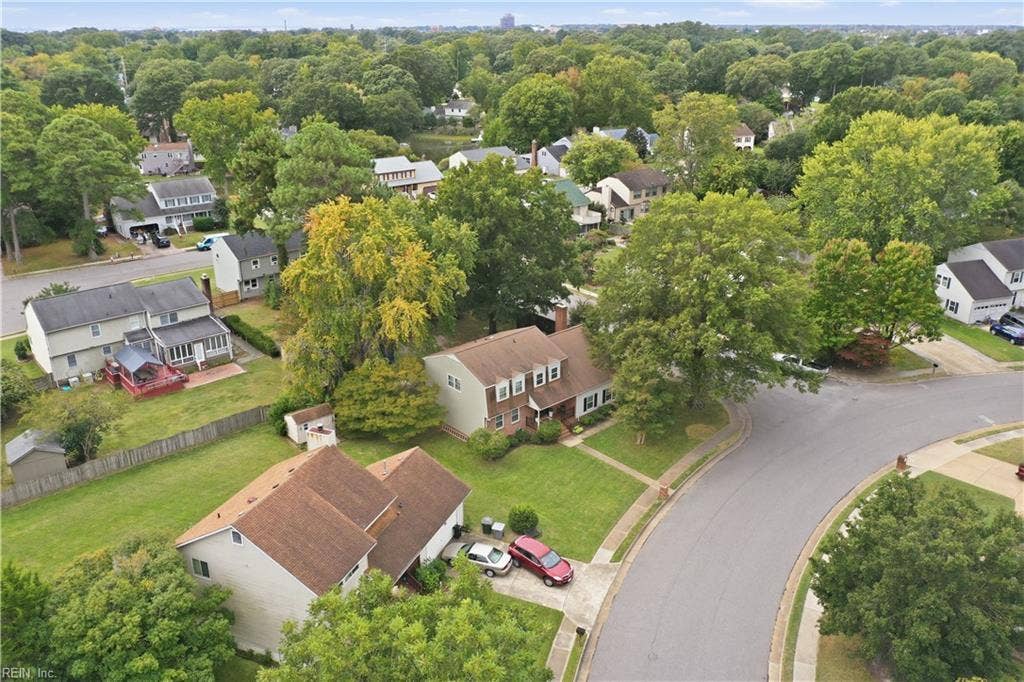 324 Lakeland Drive, Hampton, VA 23669 324 Lakeland Drive, Hampton, VA 23669