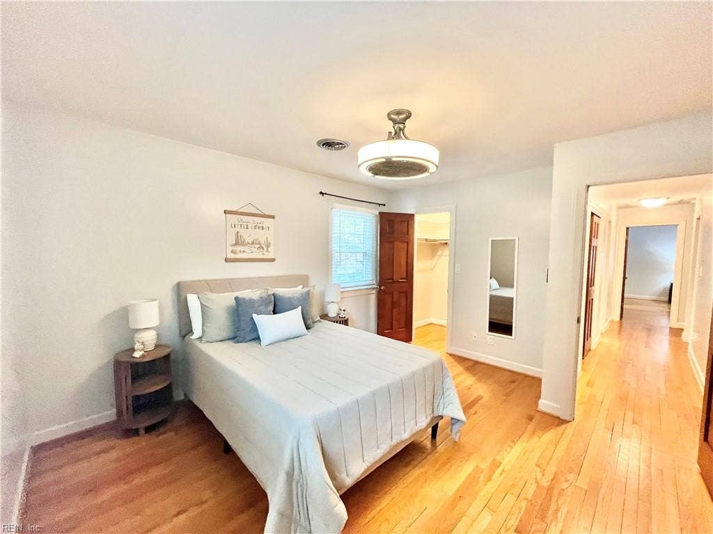 4th Bedroom - located at the end of the hall