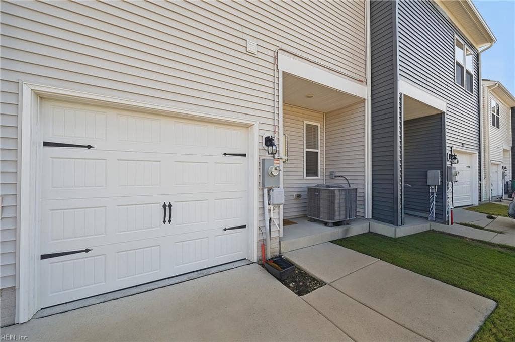 1519 Stanford Lane, Newport News, VA 23608 1519 Stanford Lane, Newport News, VA 23608