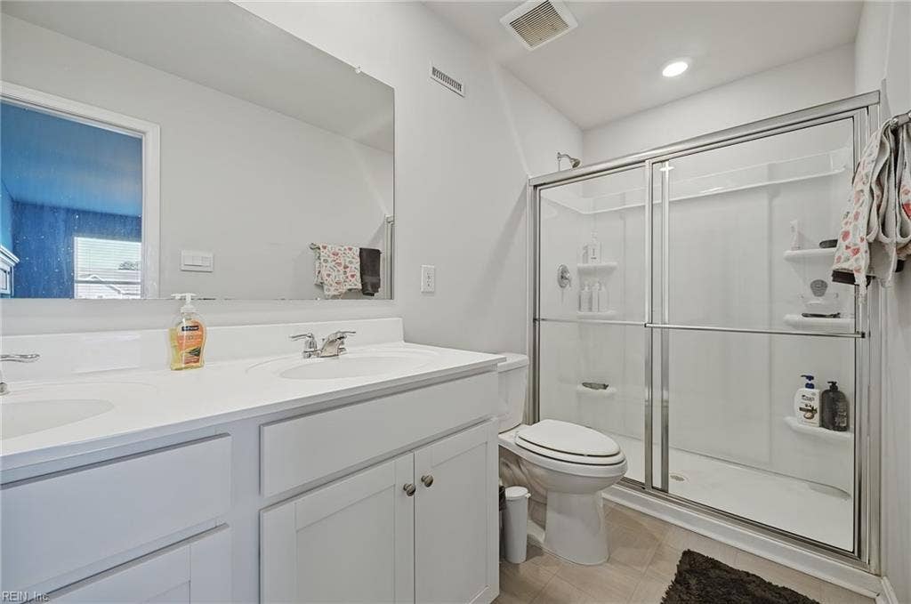 1519 Stanford Lane, Newport News, VA 23608 1519 Stanford Lane, Newport News, VA 23608