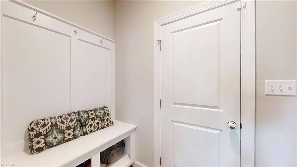 129 Manor Drive, Carrollton, VA 23314 Mud room