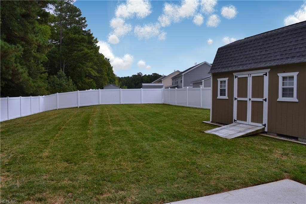129 Manor Drive, Carrollton, VA 23314 129 Manor Drive, Carrollton, VA 23314