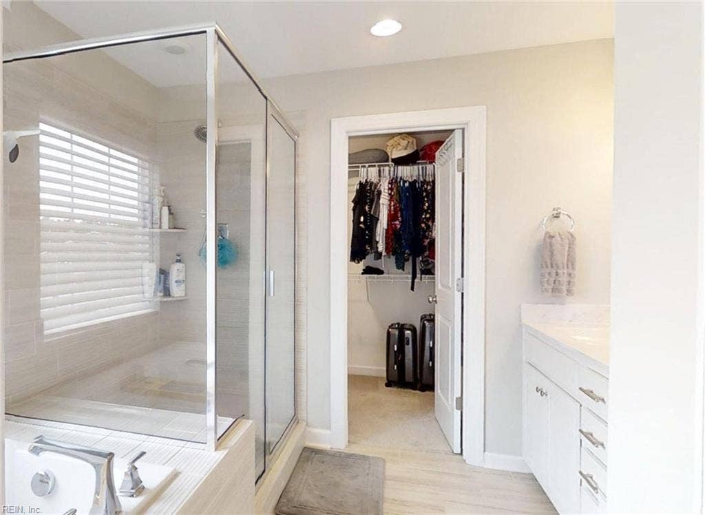 129 Manor Drive, Carrollton, VA 23314 Primary Bath (2nd floor)