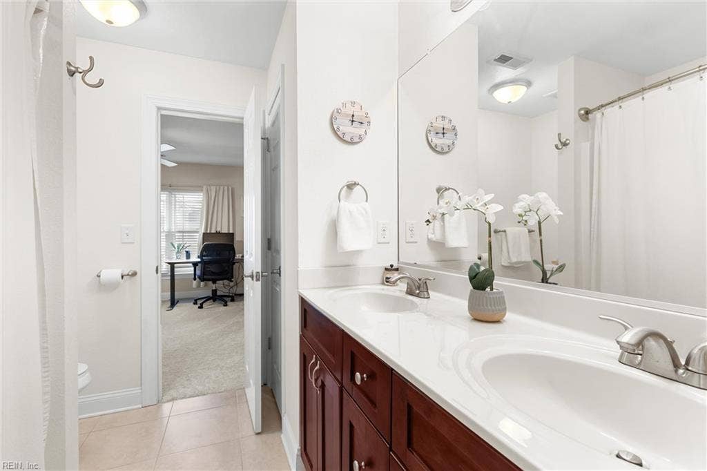 2309 Valle Rio Way, Virginia Beach, VA 23456 A double vanity adds everyday convenience to the bathroom connecting two bedrooms.