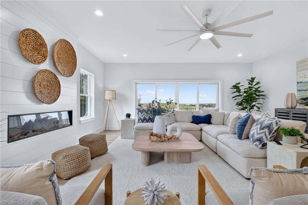 2902 E Ocean View Avenue, #C, Norfolk, VA 23518
