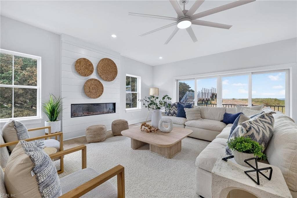 2902 E Ocean View Avenue, #C, Norfolk, VA 23518