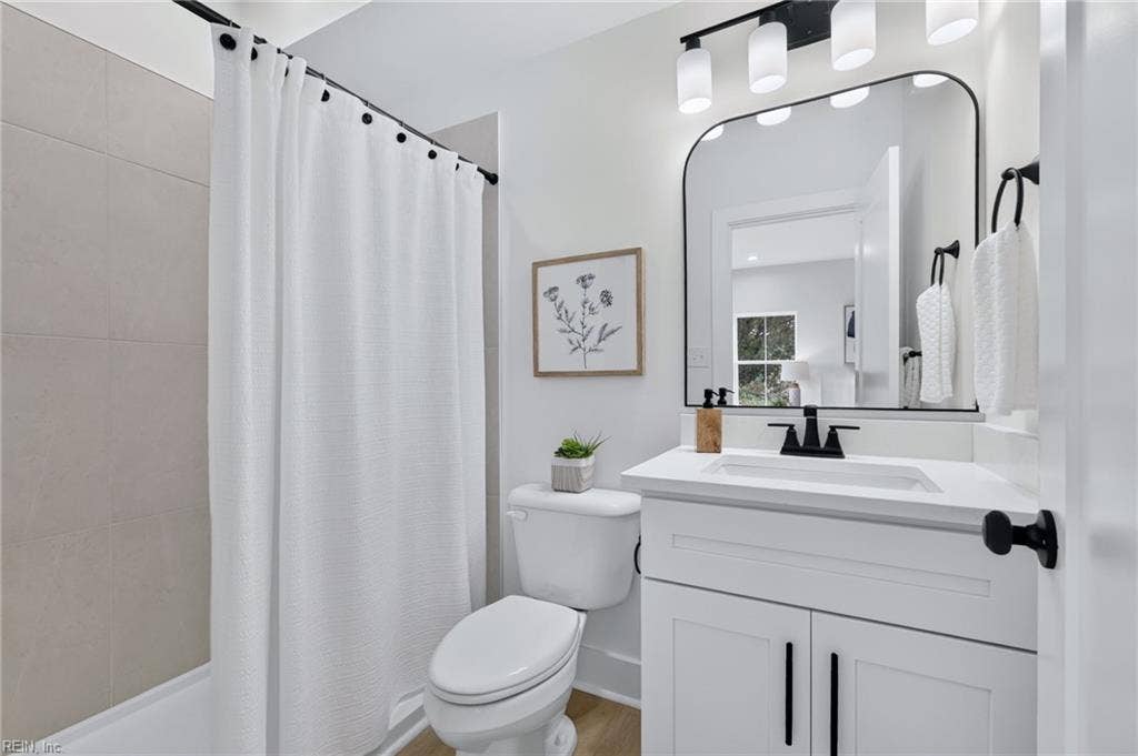 2902 E Ocean View Avenue, #C, Norfolk, VA 23518