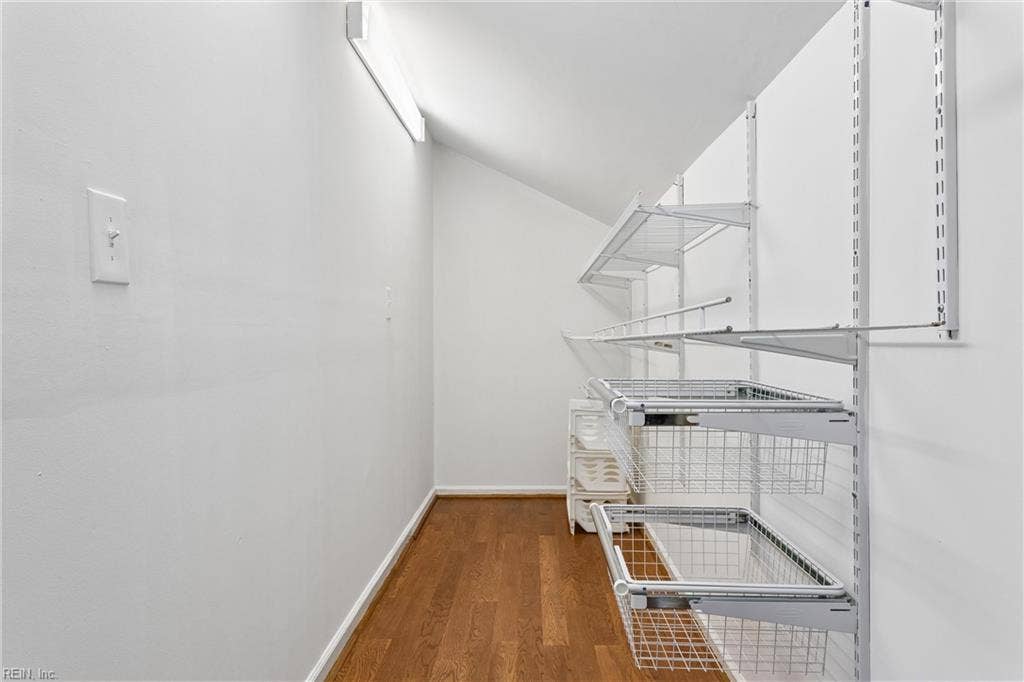 WALIN CLOSET TO PRIMARY BEDROOM
