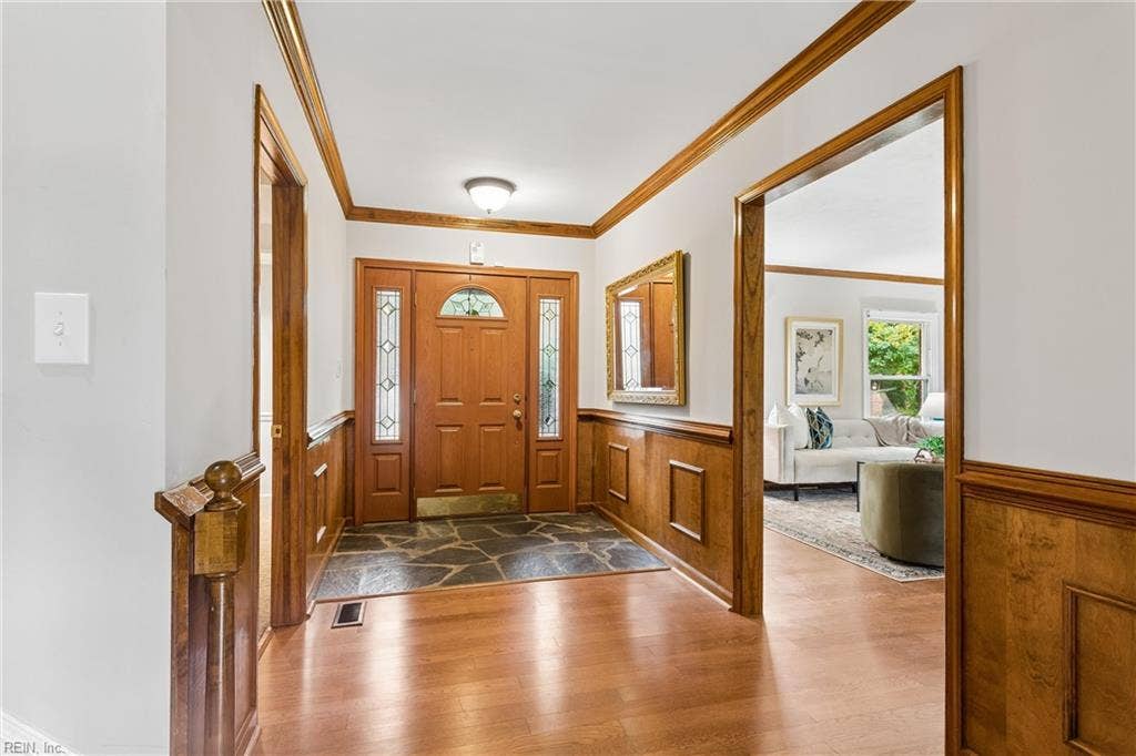 92 OAKVILLE Drive, Hampton, VA 23669