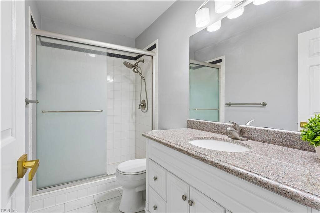 HALL BATH
