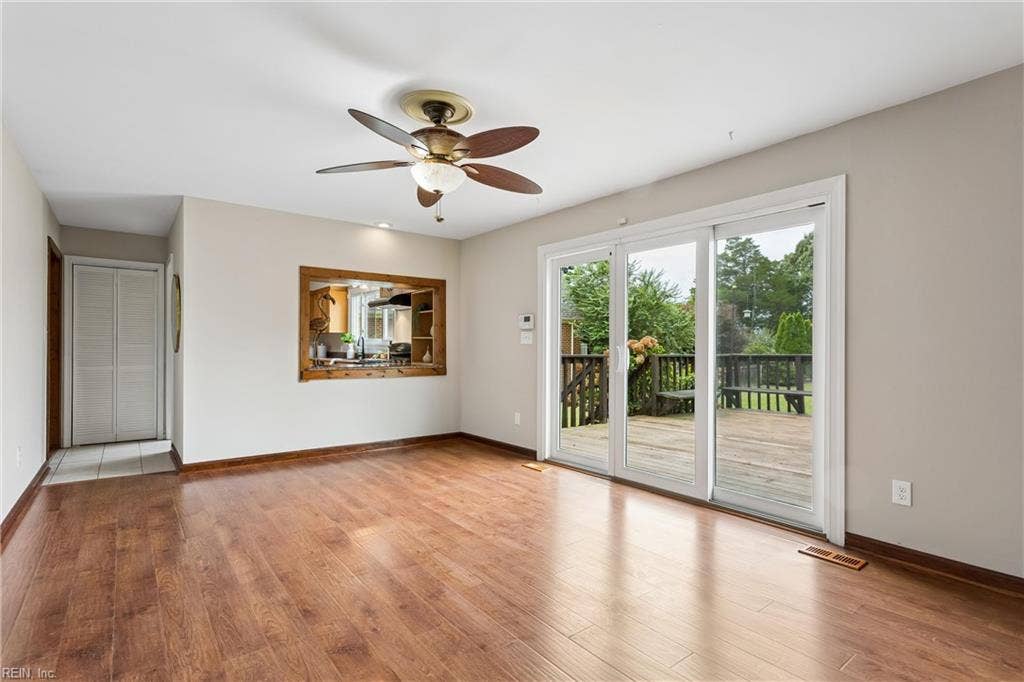 92 OAKVILLE Drive, Hampton, VA 23669