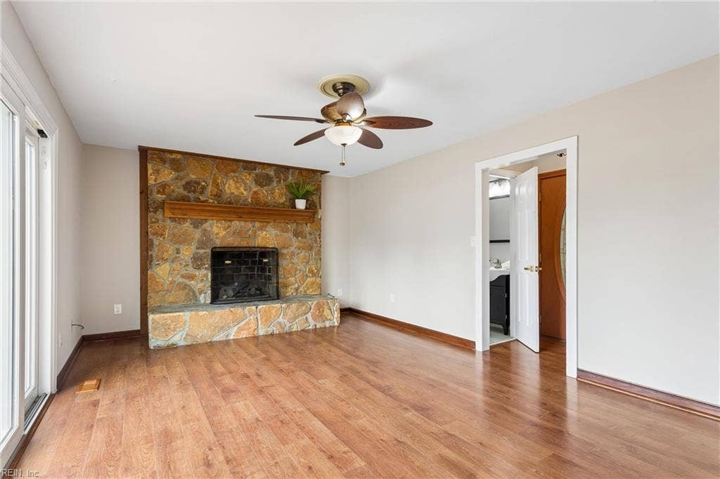 92 OAKVILLE Drive, Hampton, VA 23669