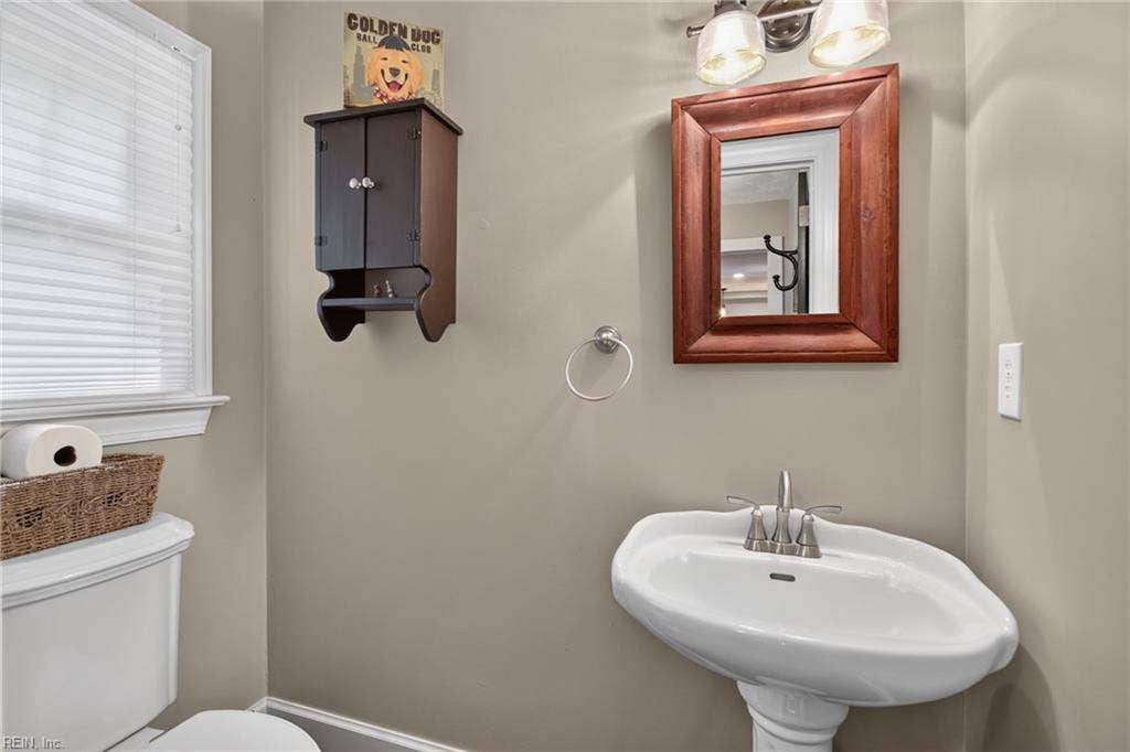 241 Sign Pine Road, Chesapeake, VA 23322