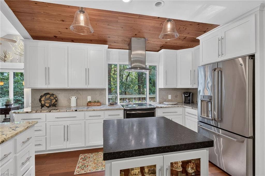 241 Sign Pine Road, Chesapeake, VA 23322