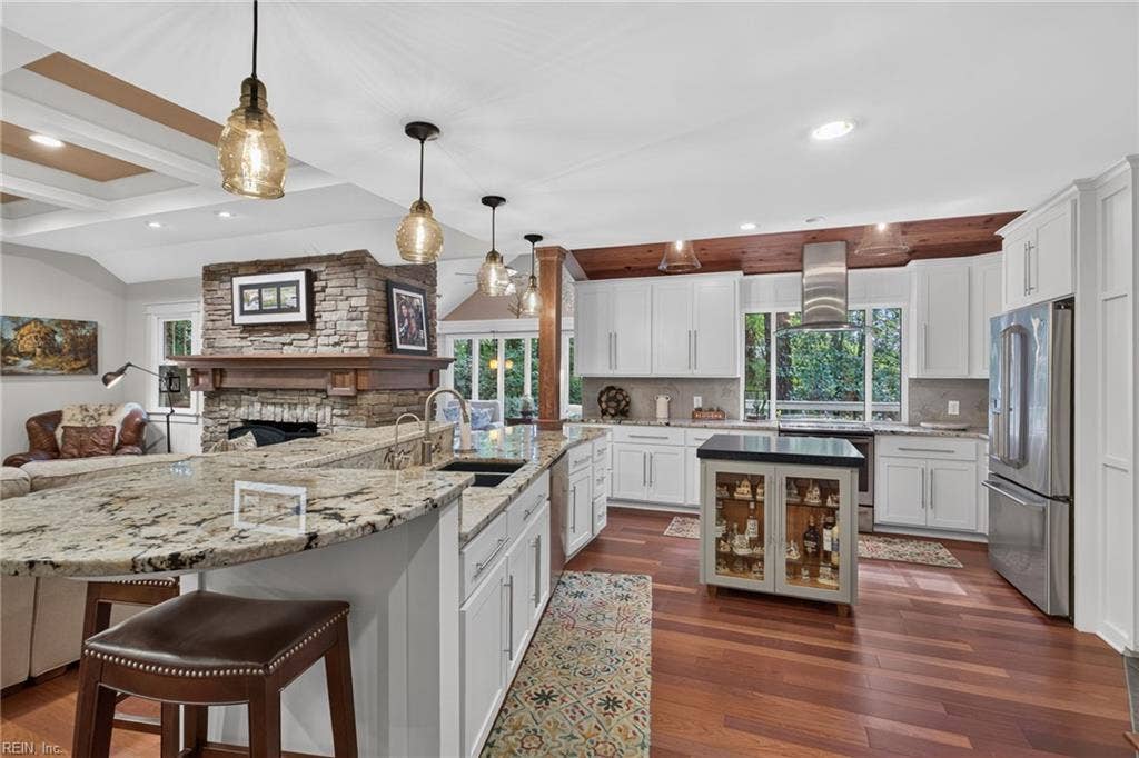 241 Sign Pine Road, Chesapeake, VA 23322