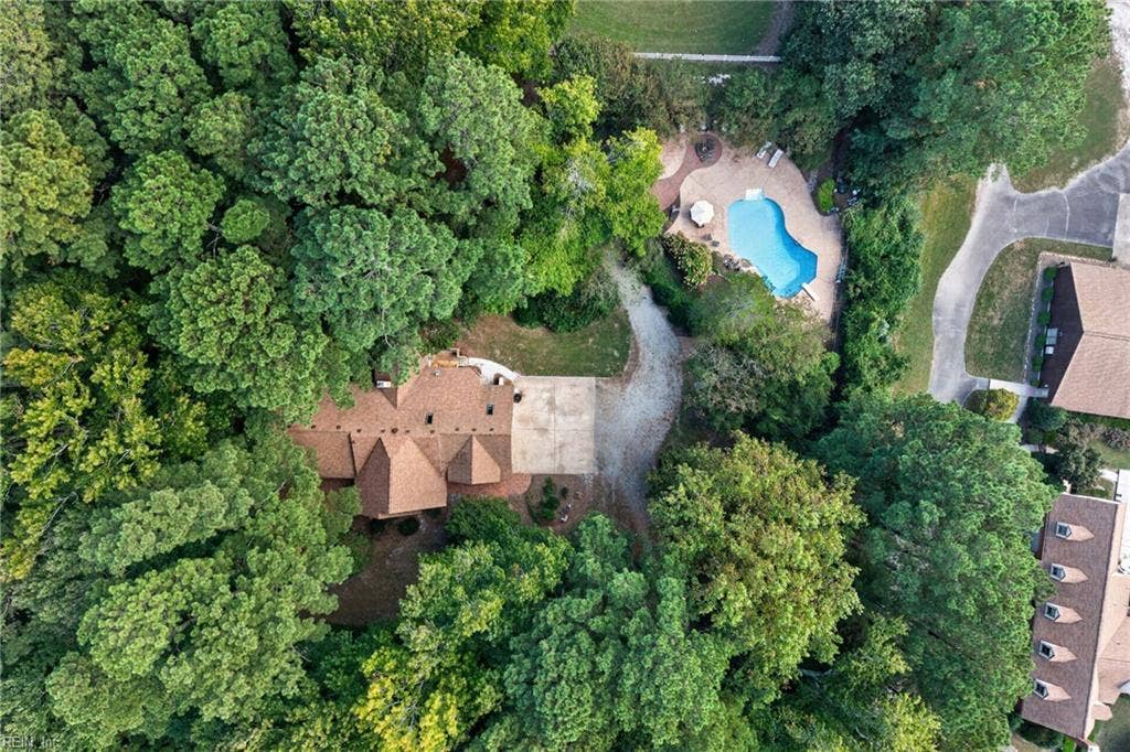 241 Sign Pine Road, Chesapeake, VA 23322