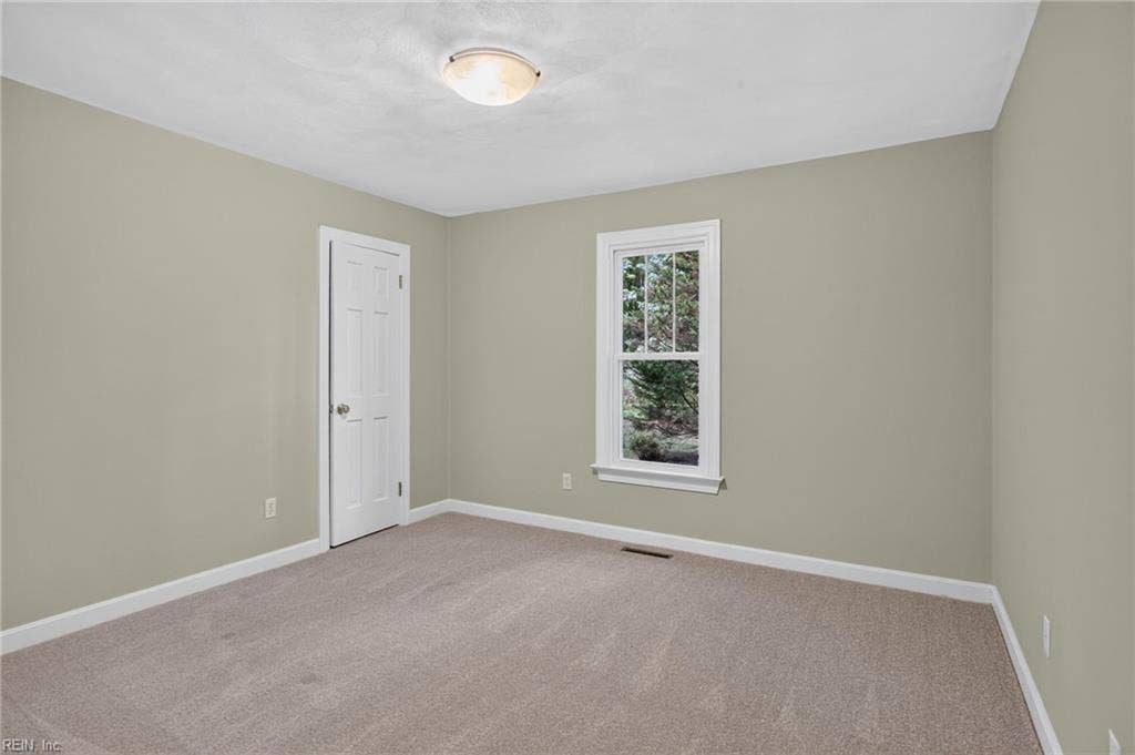 241 Sign Pine Road, Chesapeake, VA 23322