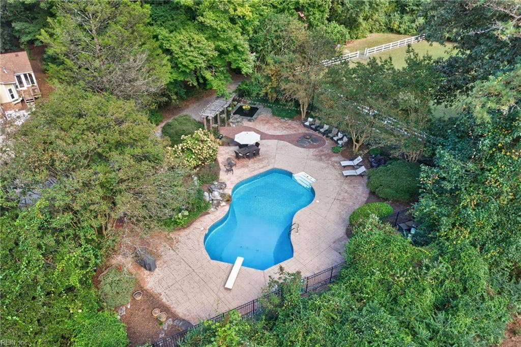 241 Sign Pine Road, Chesapeake, VA 23322