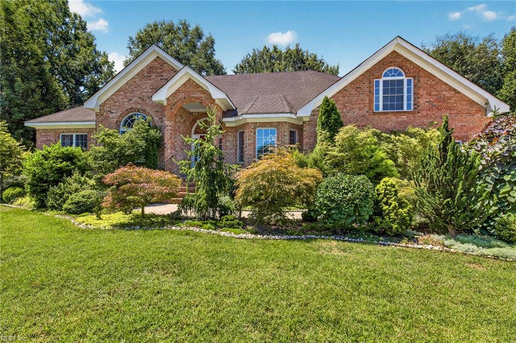 1204 Lingale Court, Emerald Lakes, Chesapeake, VA 23322 1204 Lingale Court, Emerald Lakes, Chesapeake, VA 23322
