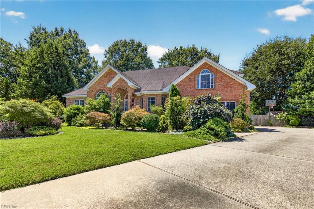 1204 Lingale Court, Emerald Lakes, Chesapeake, VA 23322 1204 Lingale Court, Emerald Lakes, Chesapeake, VA 23322